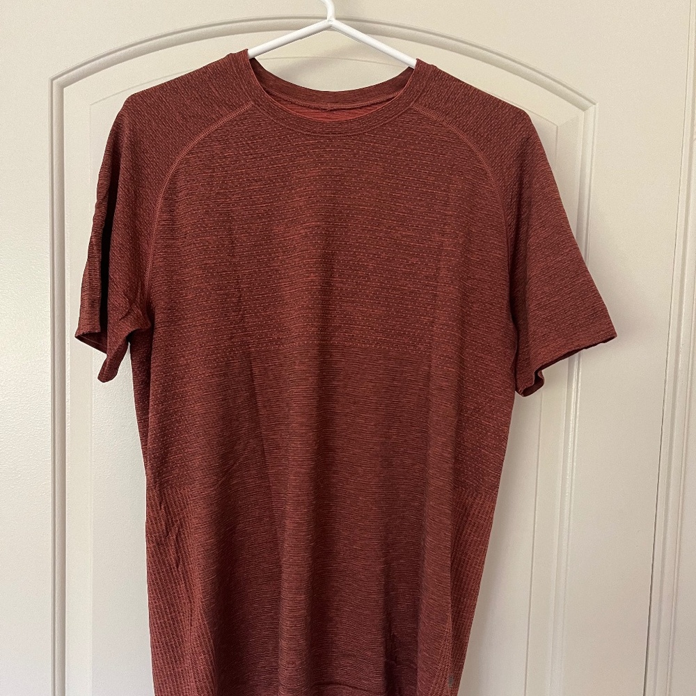 Lululemon Metal Vent Tech Short Sleeve Shirt - M